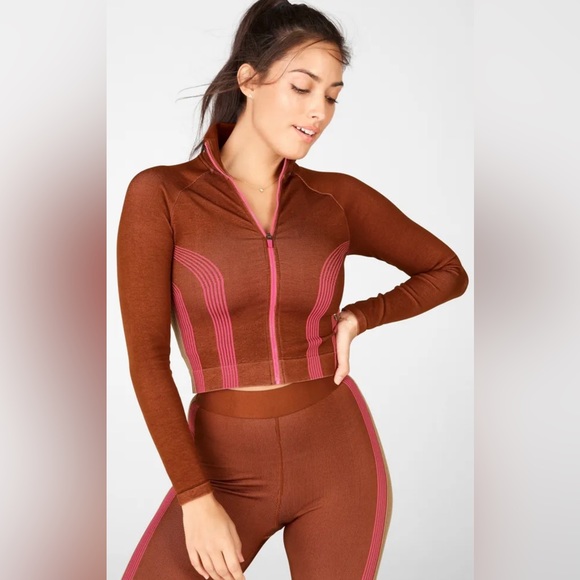 Fabletics Other - Fabletics Casey Outfit - Cropped Seamless Jacket and Leggings Set